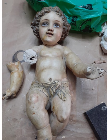 Restauración y limpieza Niño Jesús